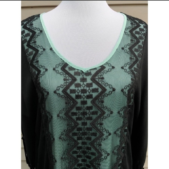 💰50% Off💰Moa Moa Women's Closed Poncho Small - Picture 2 of 8